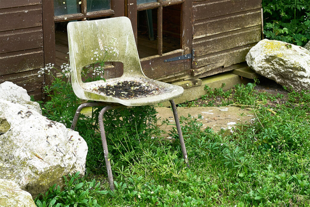 Entsorgung von alten Gartenmöbeln